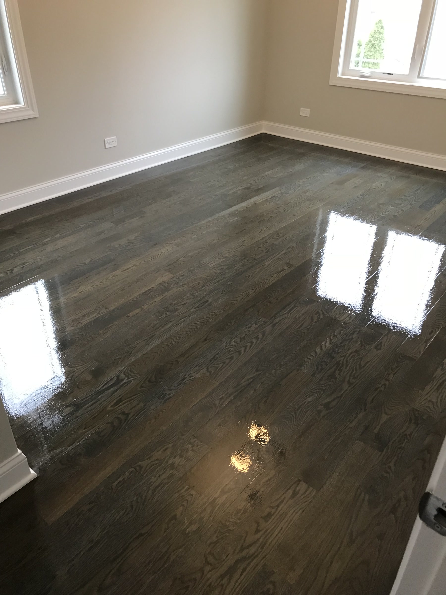 Driftwood grey white oak floor in the great room and kitchen, Berwyn, IL