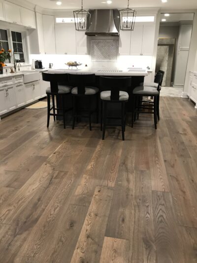 Wide-plank hardwood floor in the kitchen, Downers Grove, IL