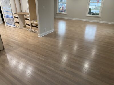 Silvered gray floor in the living room, Yorkville, IL