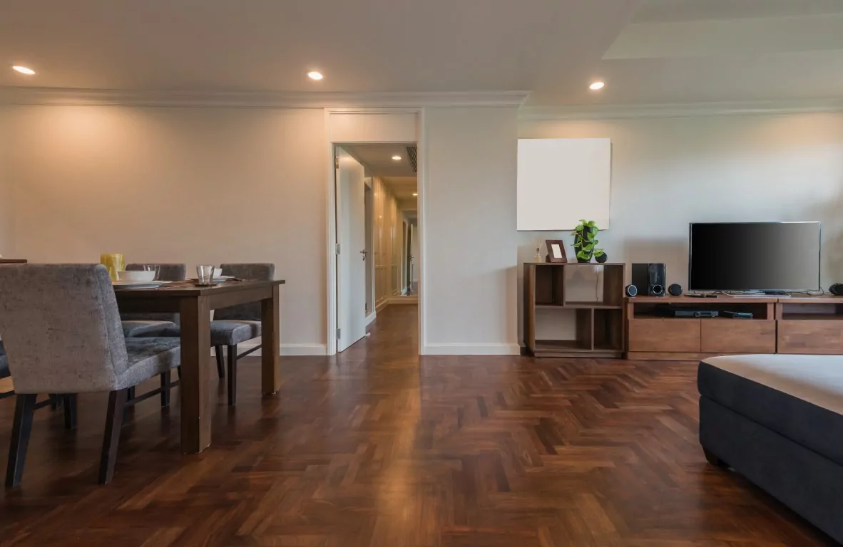 staining your wood floor 2 (Medium)
